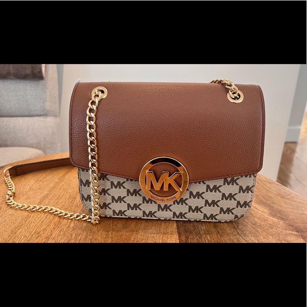 NWT Michael Kors Fulton Shoulder Strap Flap Purse Retail $248